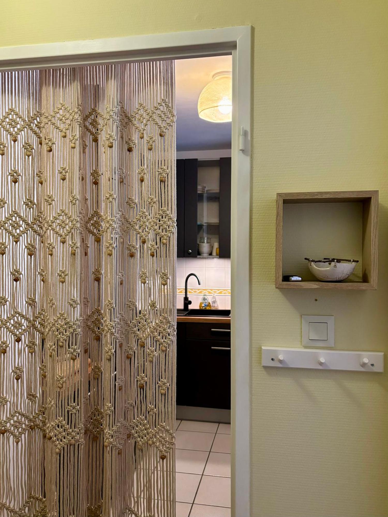 Appartement Proche Centre Parking & Terrasse بُيزانكون المظهر الخارجي الصورة