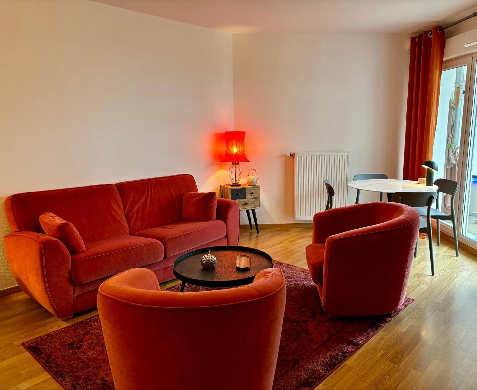 Appartement Proche Centre Parking & Terrasse بُيزانكون المظهر الخارجي الصورة